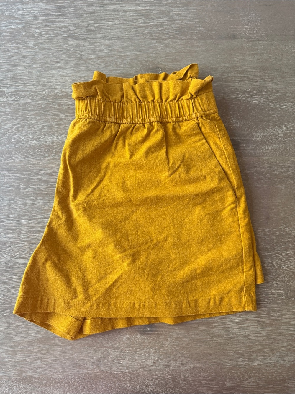 EXPRESS High Rise Linen Shorts | L